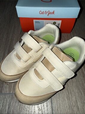 Cat & Jack Cream and Tan Kids Velcro Sneakers